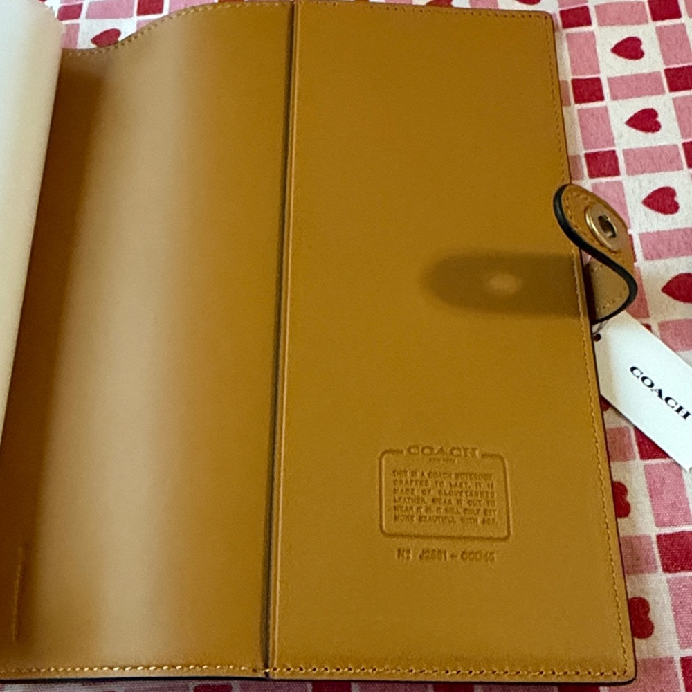 📙 COACH NOTEBOOK 📙 NWT 📙 - Picture 11 of 16
